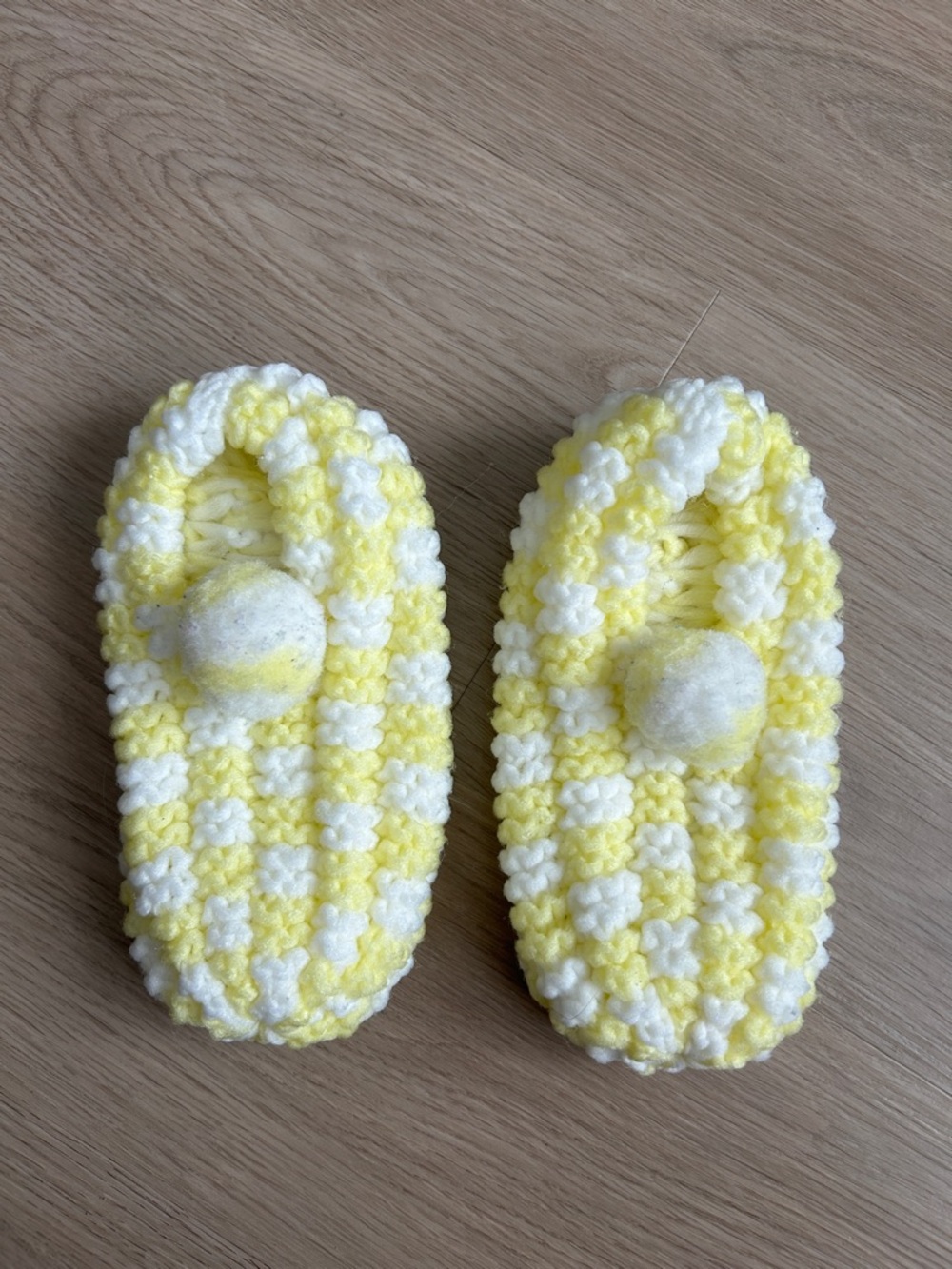 Handmade Crocheted kids slippers - Yellow & White